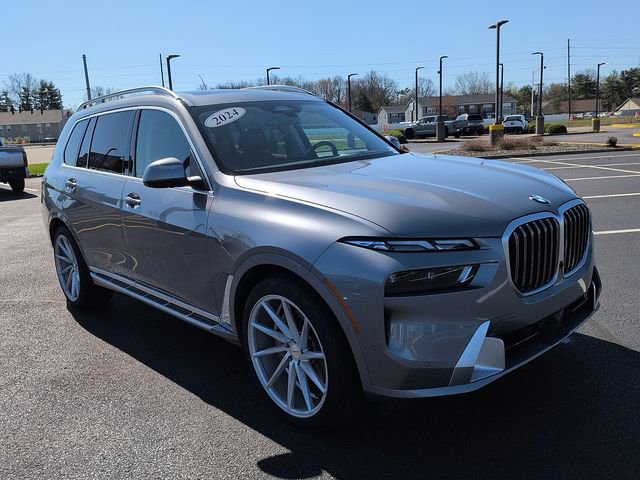 Used 2024 BMW X7 xDrive40i image 1