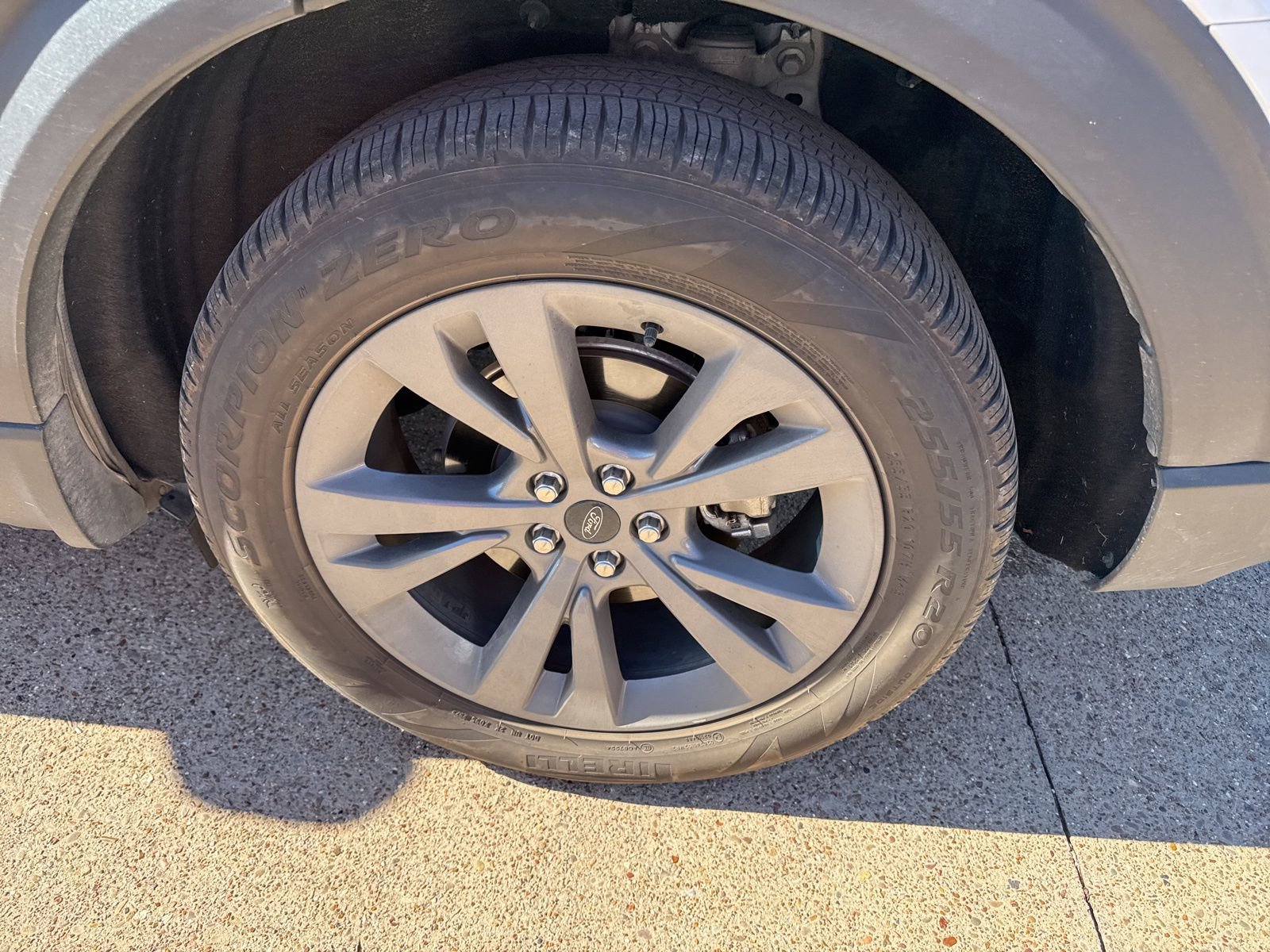 Used 2022 Ford Explorer XLT w/ Equipment Group 202A image 10