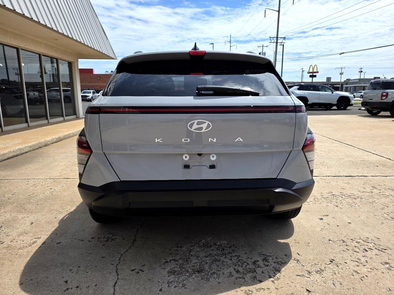 Used 2024 Hyundai Kona SEL image 7