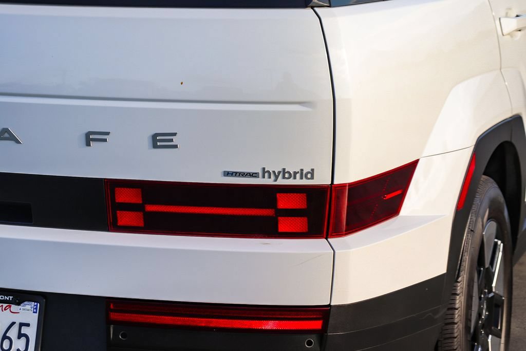 Used 2025 Hyundai Santa Fe SEL AWD/4WD image 10