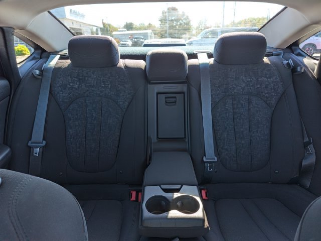 Used 2015 Chrysler 200 Limited FWD image 16