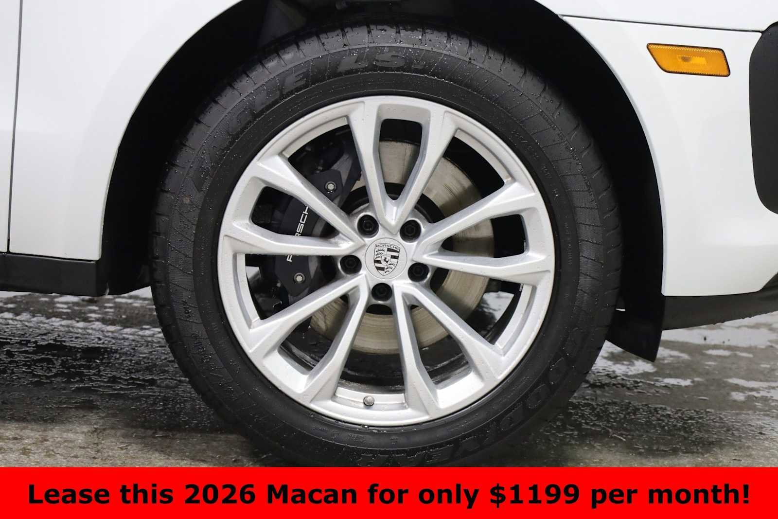 Certified 2026 Porsche Macan image 12