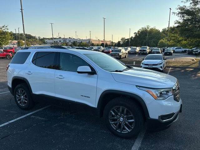 Used 2019 GMC Acadia SLT FWD image 3