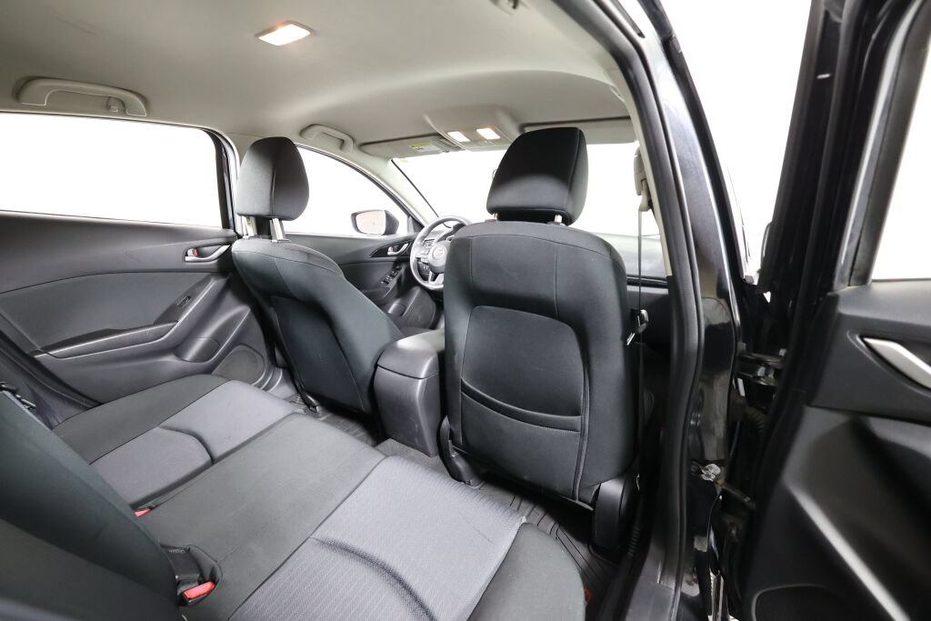 Used 2014 MAZDA MAZDA3 i Sport FWD image 19