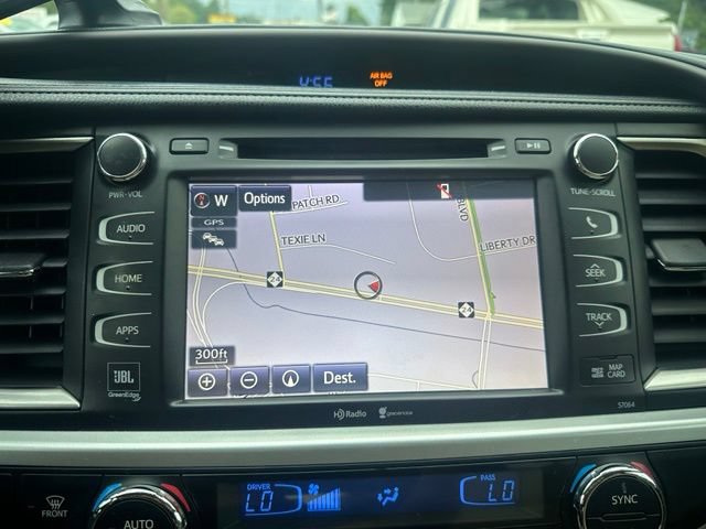Used 2014 Toyota Highlander Limited Platinum FWD image 23