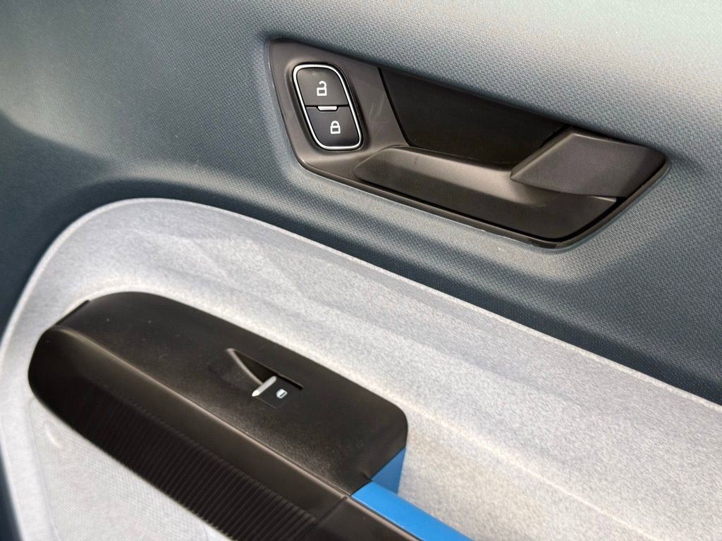 New 2025 Ford Maverick XLT FWD image 24