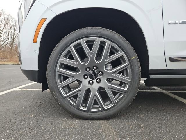 New 2026 GMC Yukon Denali Ultimate AWD/4WD image 9