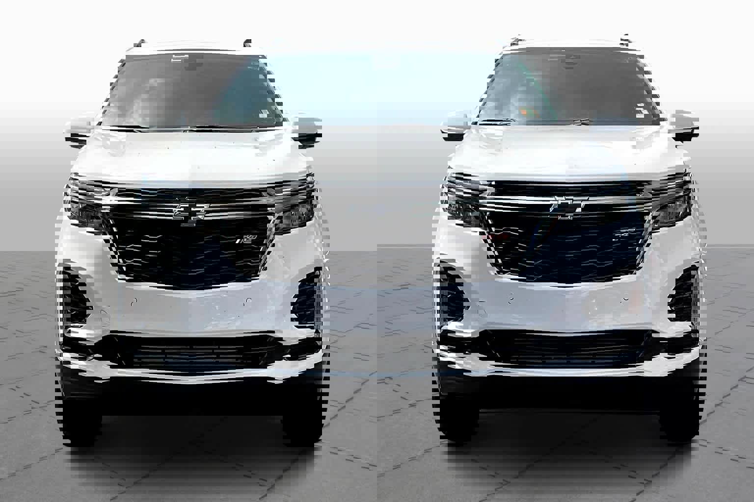 Used 2023 Chevrolet Equinox RS w/ RS Leather Package image 4