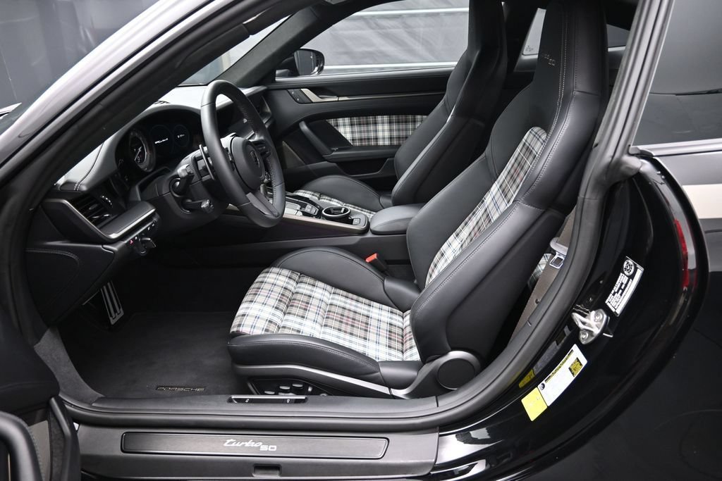 Used 2025 Porsche 911 Turbo AWD/4WD image 7