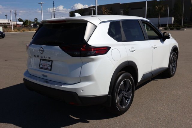 New 2026 Nissan Rogue SV image 4
