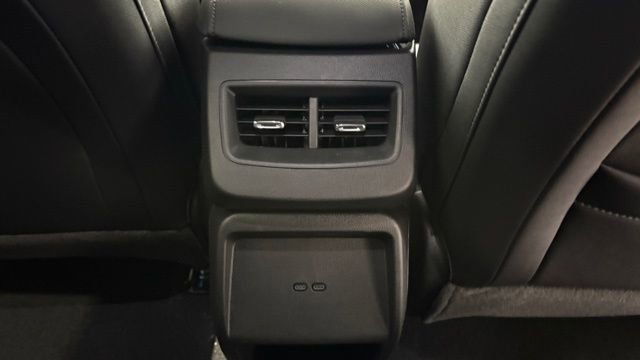 New 2026 Chevrolet Equinox EV LT AWD/4WD image 27