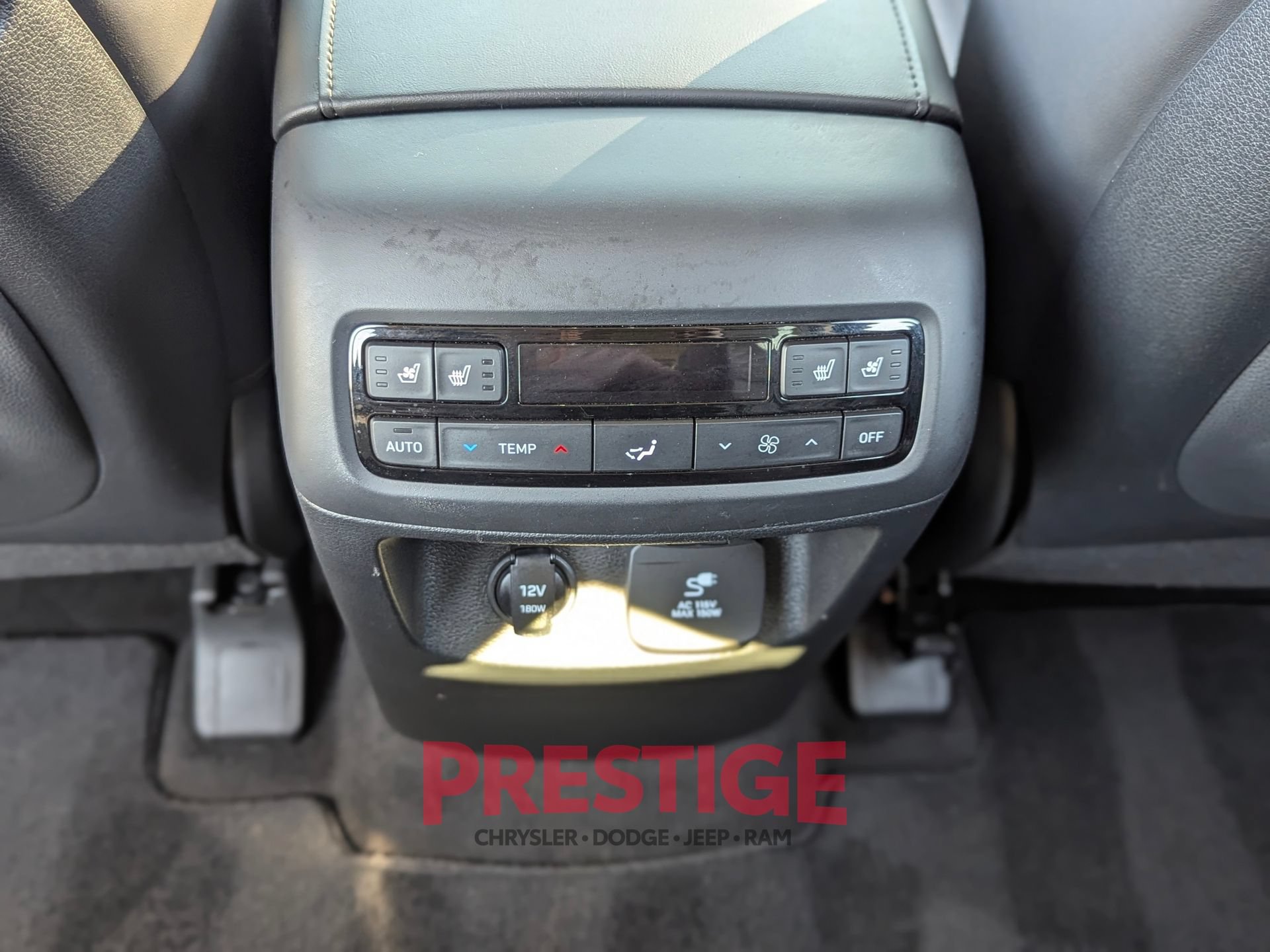 Used 2022 Hyundai Palisade Limited w/ Cargo Package FWD image 31