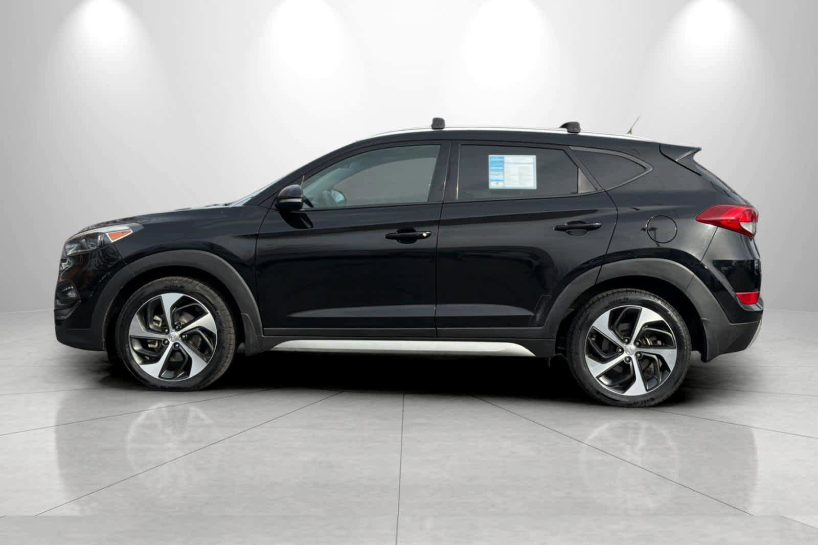 Used 2017 Hyundai Tucson Sport image 5
