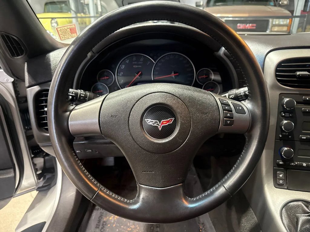 Used 2007 Chevrolet Corvette Z06 w/ Preferred Equipment Group RWD image 13