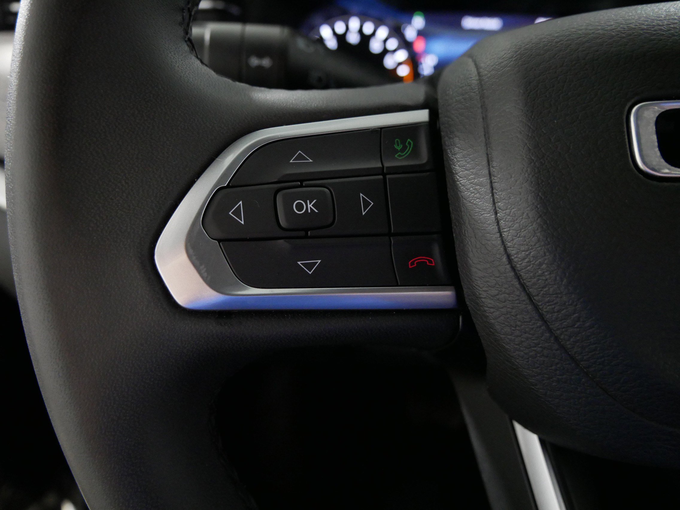 Used 2024 Jeep Compass Latitude image 27