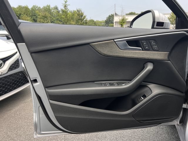 Used 2019 Audi A4 2.0T Premium FWD image 10