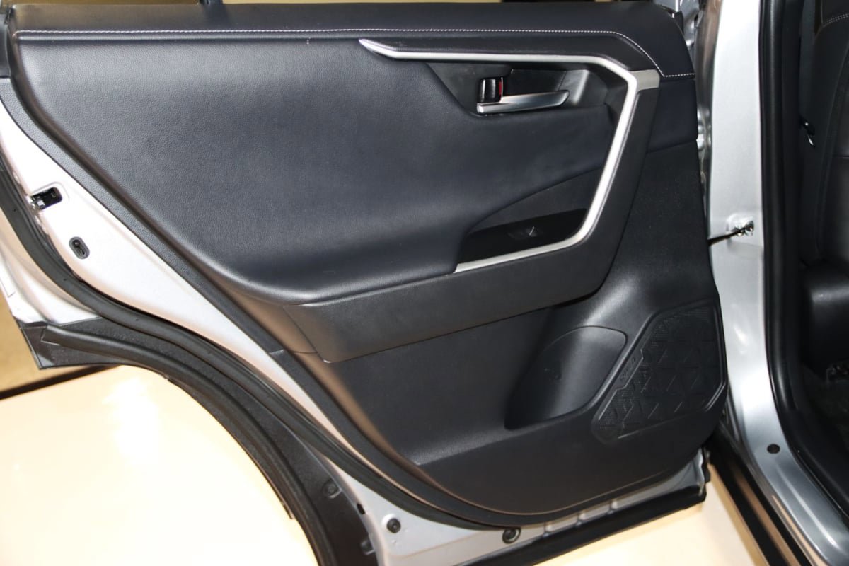 Used 2022 Toyota RAV4 Limited AWD/4WD image 48