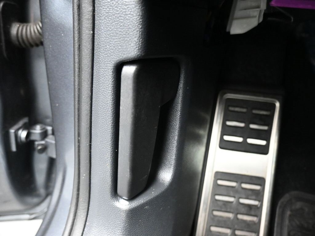 Used 2024 Volkswagen Jetta Sport image 25