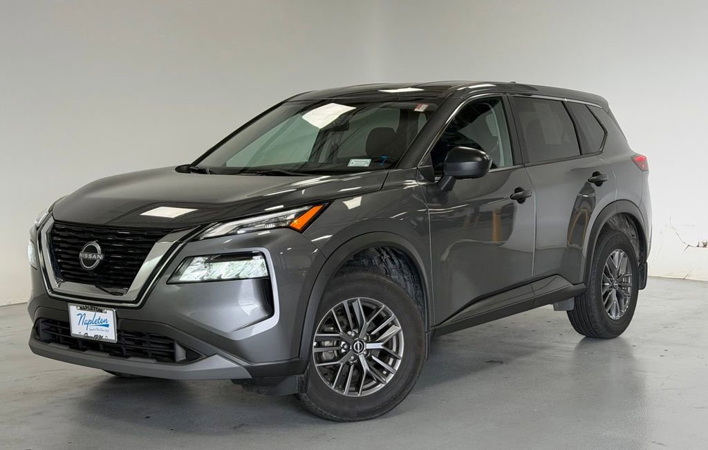 Used 2023 Nissan Rogue S AWD/4WD image 1