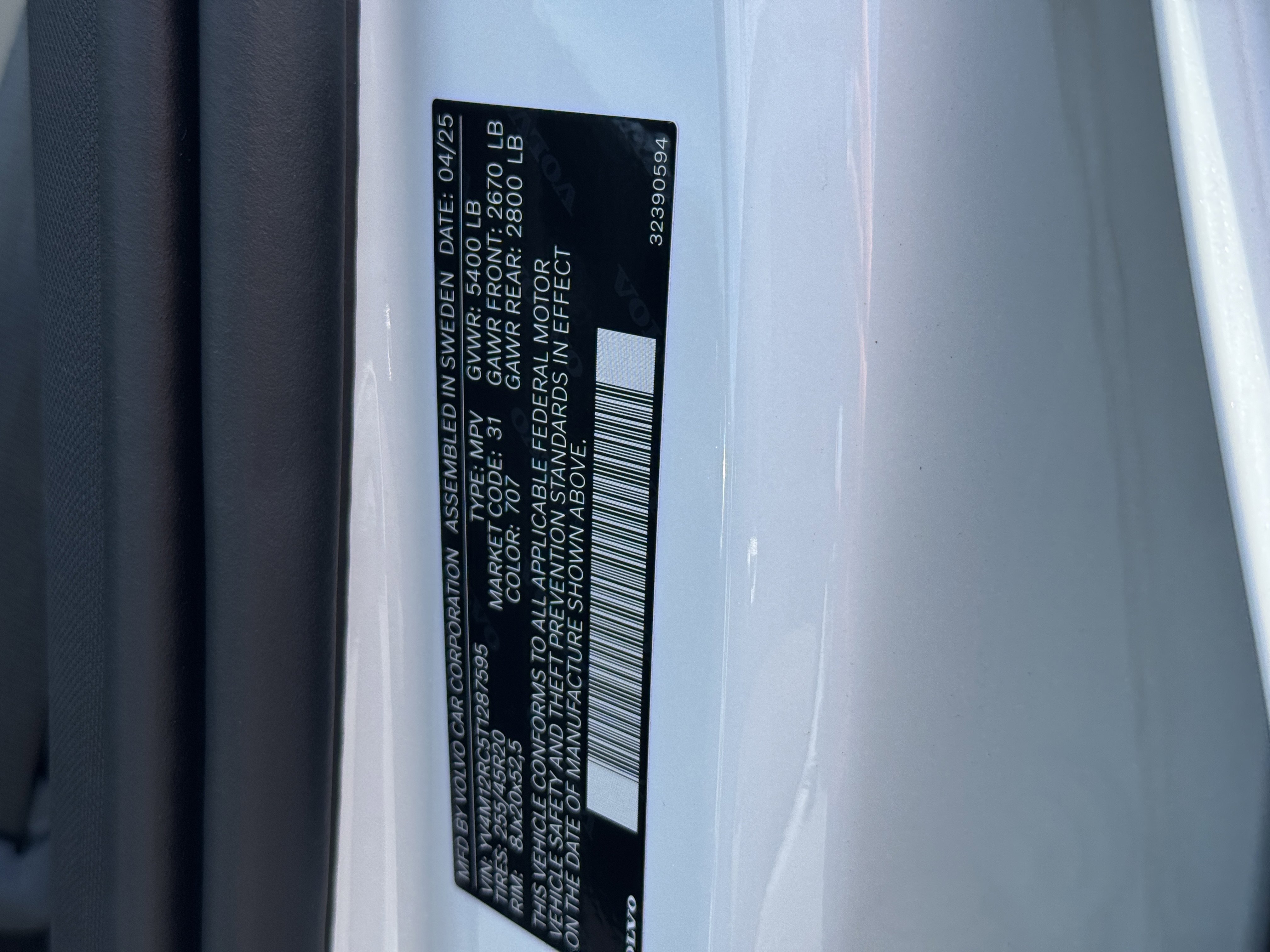 New 2026 Volvo XC60 B5 Plus w/ Protection Package Premier image 36