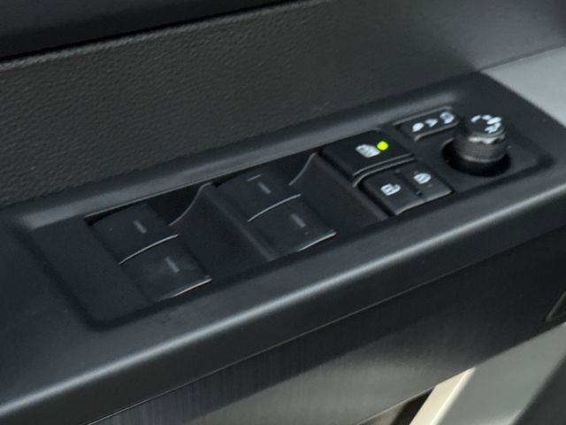 Used 2025 Toyota Tundra Platinum AWD/4WD image 21