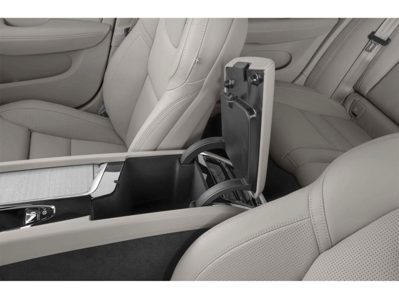 New 2026 Volvo V60 B5 Cross Country Plus w/ Climate Package AWD/4WD image 9