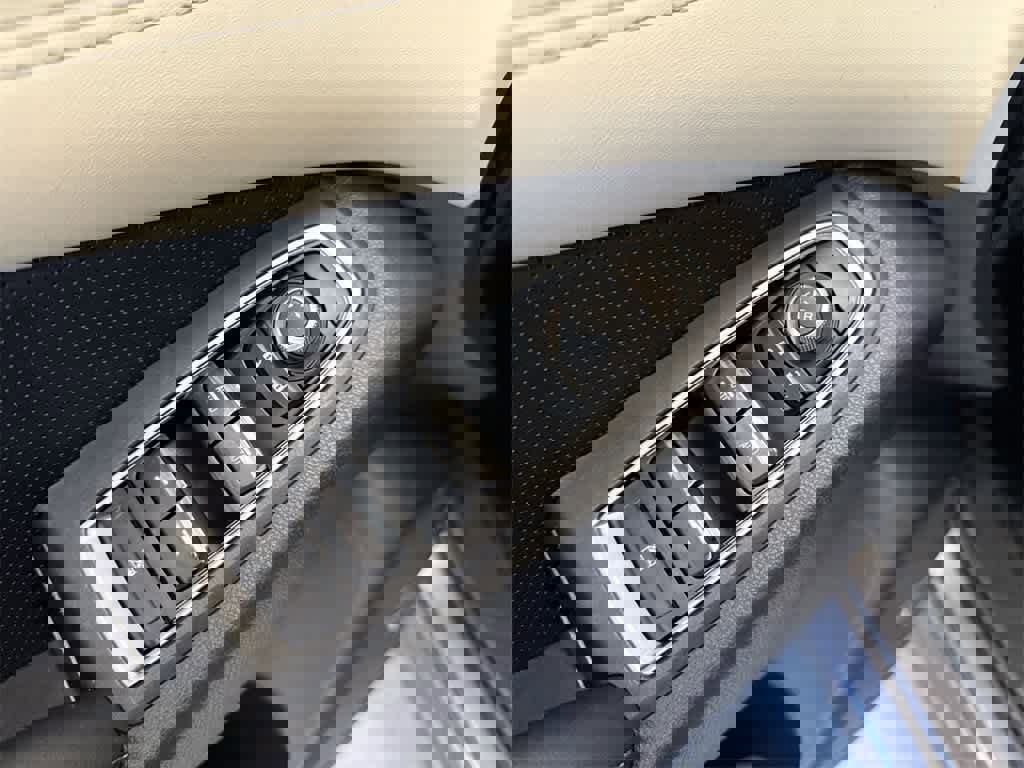 Used 2019 Subaru Ascent Limited image 17