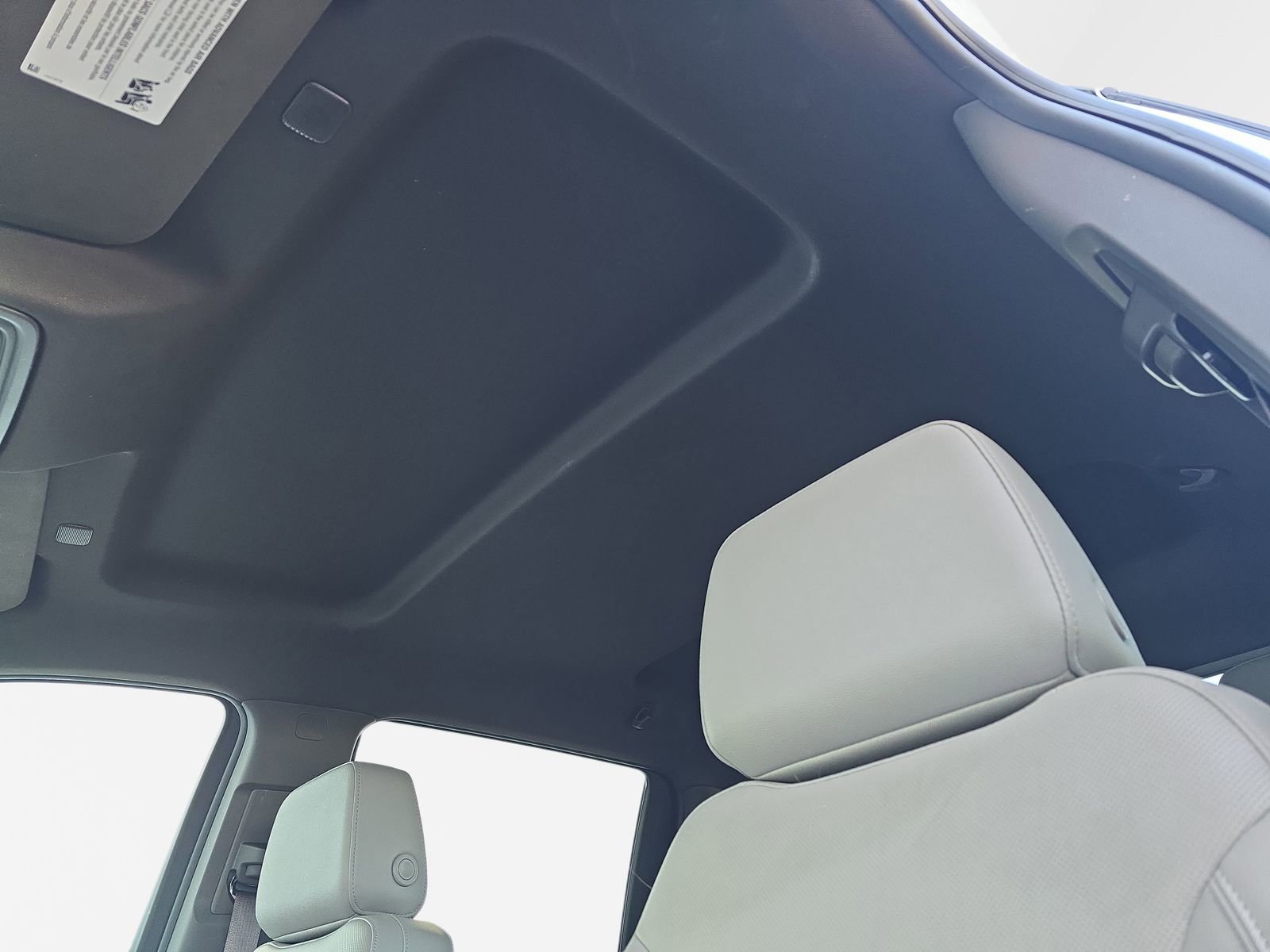 Used 2025 Chevrolet Silverado 2500 LTZ w/ LTZ Convenience Package image 32