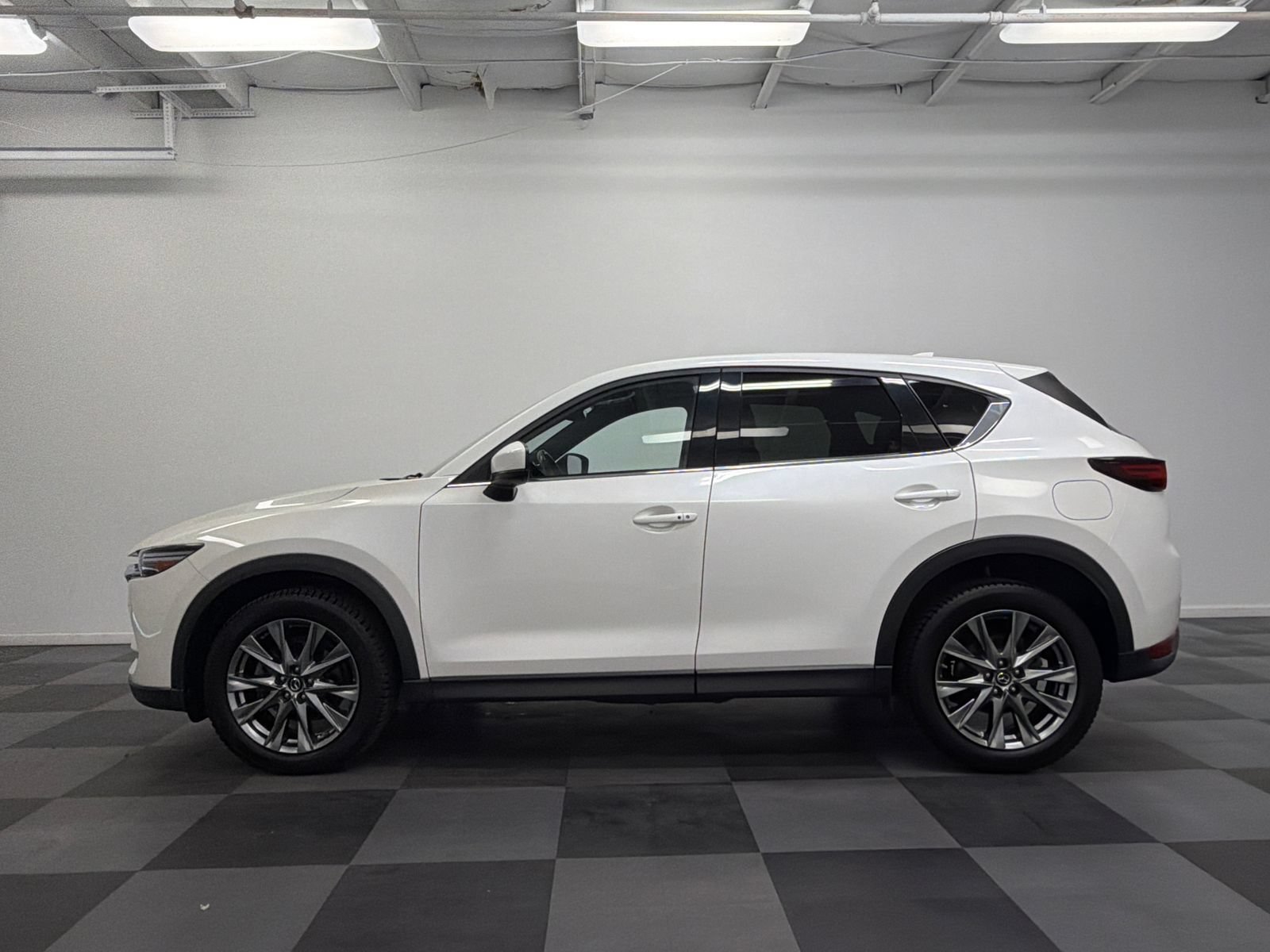 Used 2020 MAZDA CX-5 Signature AWD/4WD video 4