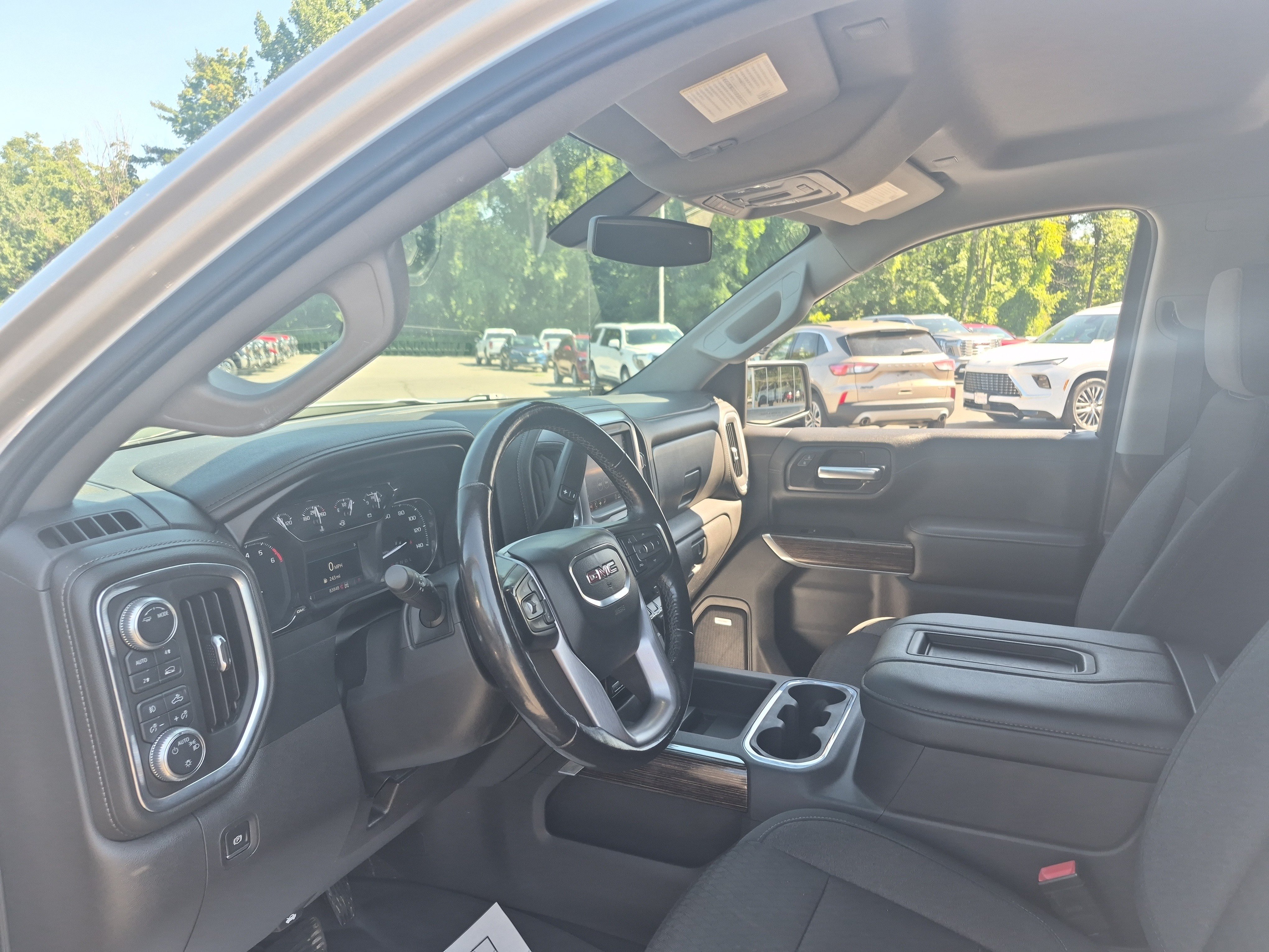 Certified 2020 GMC Sierra 1500 Elevation w/ Elevation Value Package AWD/4WD image 9