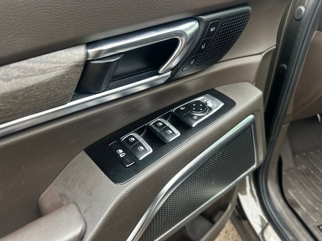 Used 2020 Kia Telluride SX w/ Towing Package image 13