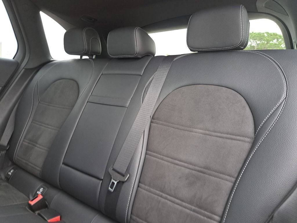 Used 2021 Mercedes-Benz GLC 63 AMG 4MATIC image 9