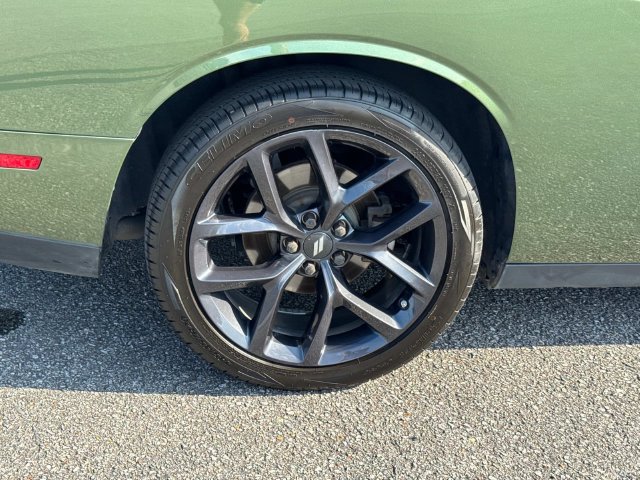 Used 2022 Dodge Challenger SXT w/ Plus Package RWD image 12