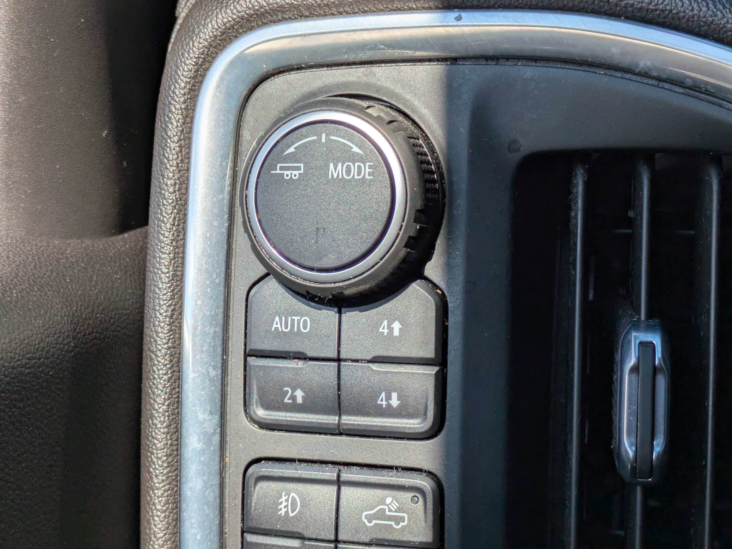 Used 2022 Chevrolet Silverado 1500 LT Trail Boss w/ Convenience Package II image 24