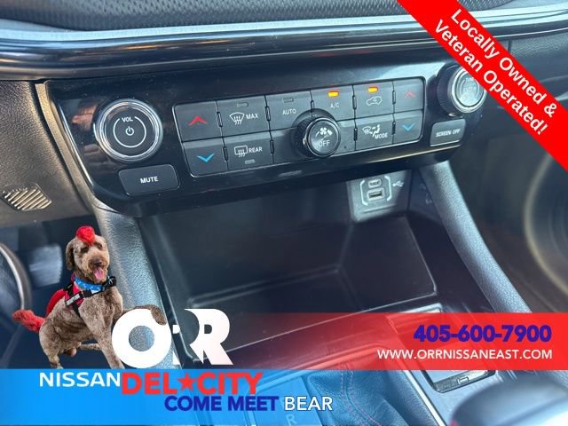 Used 2025 Jeep Compass Trailhawk image 24