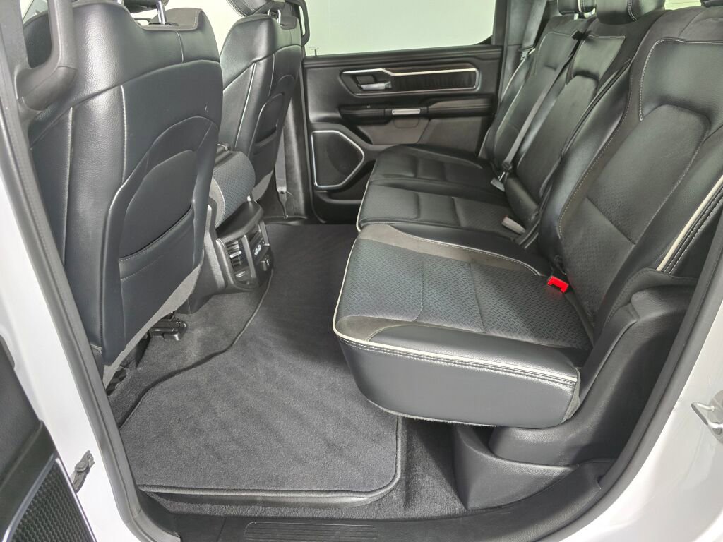 Used 2025 RAM 1500 Laramie image 33