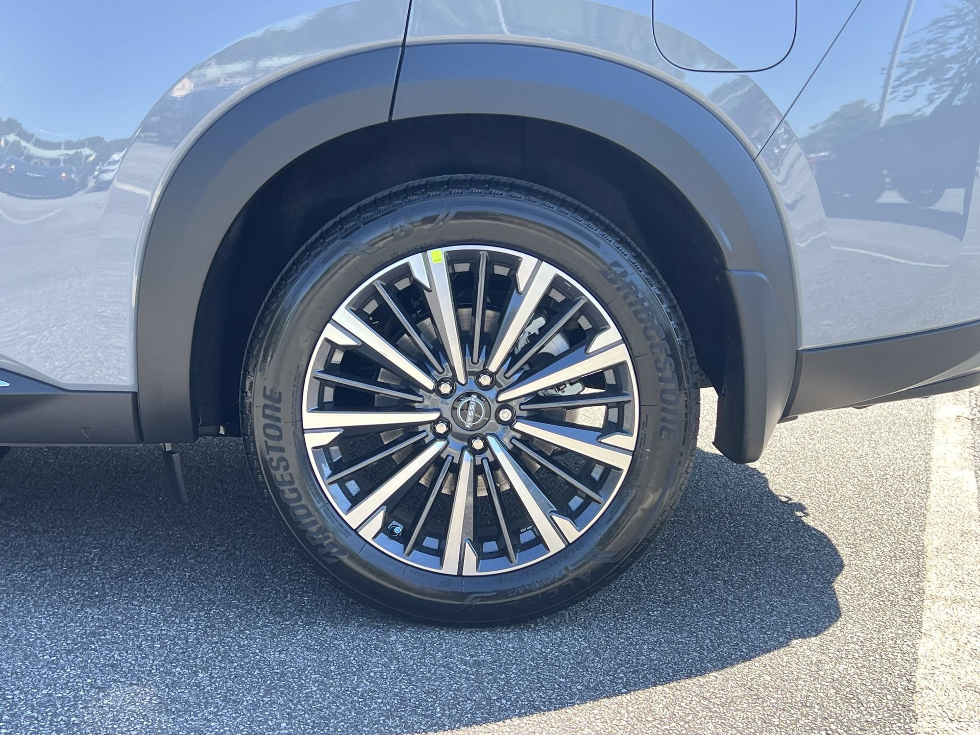 New 2026 Nissan Pathfinder Platinum w/ Accent Package FWD image 28