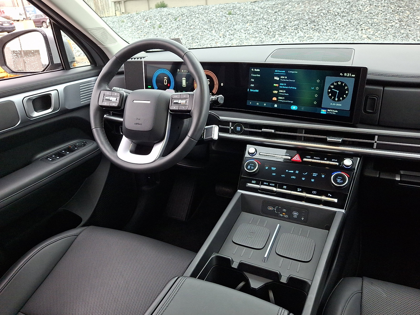 Used 2025 Hyundai Santa Fe SEL image 14