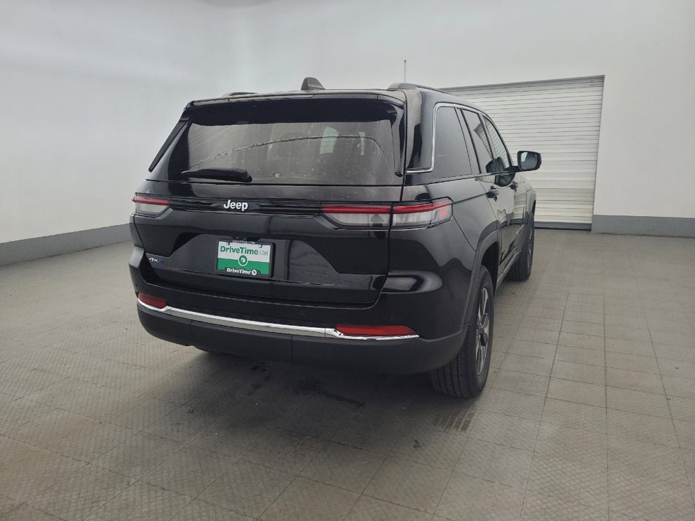 Used 2023 Jeep Grand Cherokee 4WD 4xe image 7