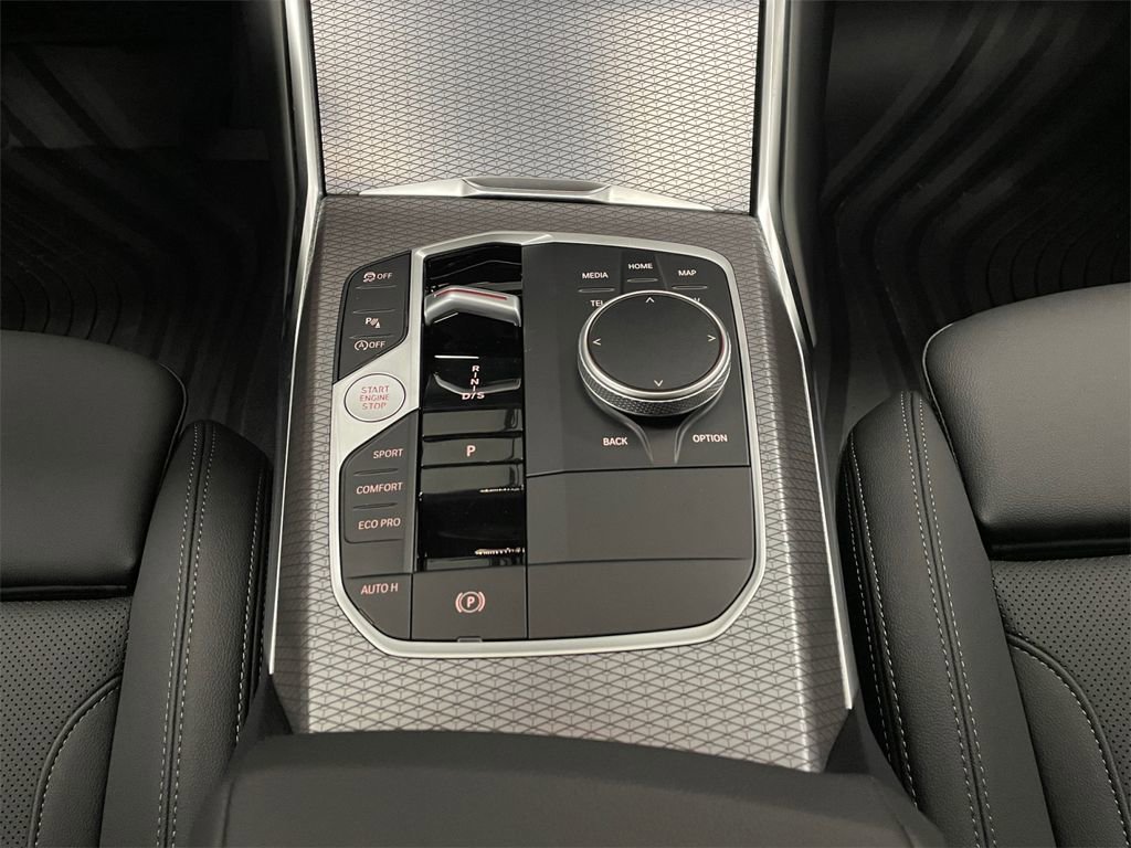 New 2026 BMW 330i xDrive Sedan w/ Premium Package image 9