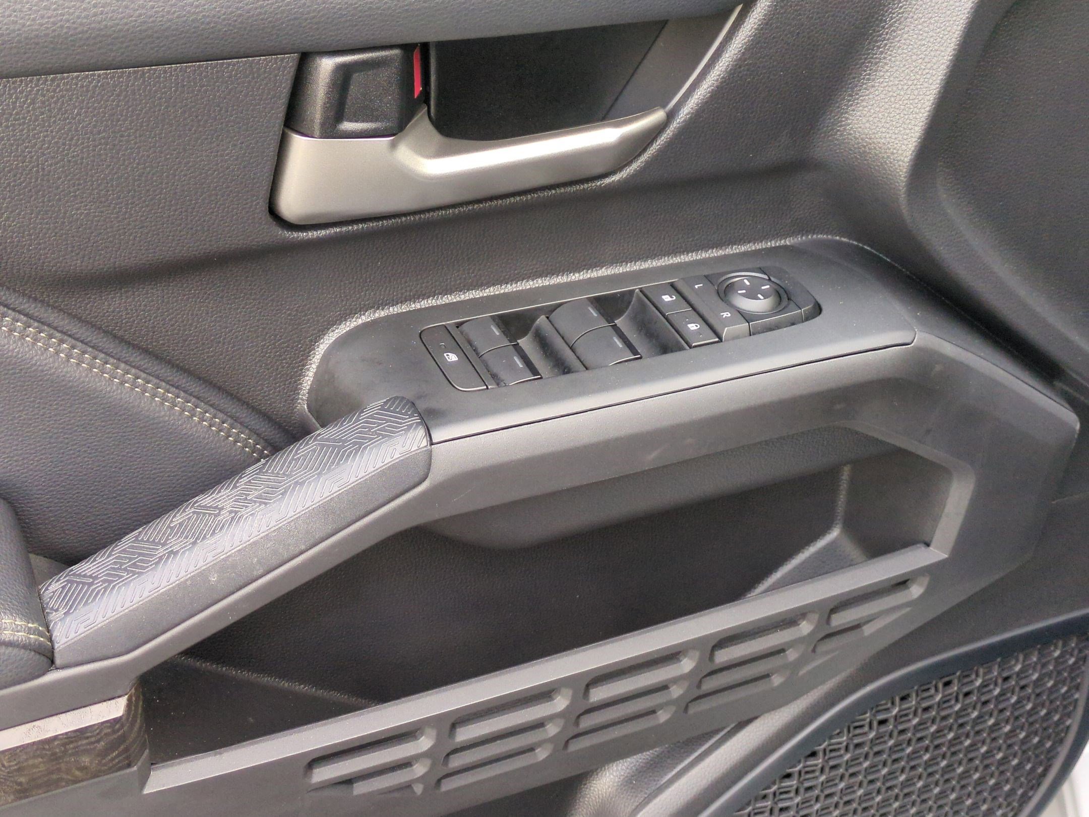 Used 2024 Toyota Tacoma Limited AWD/4WD image 11