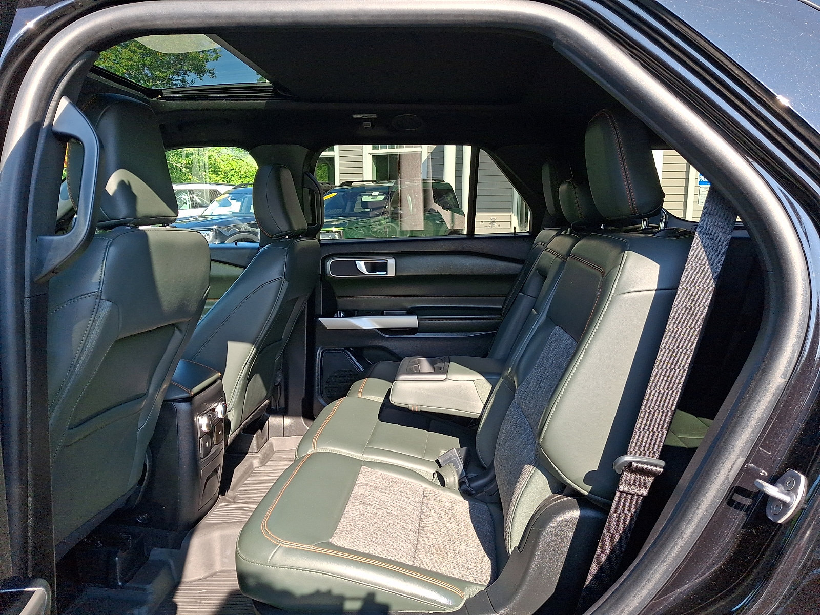 Used 2022 Ford Explorer Timberline AWD/4WD image 11