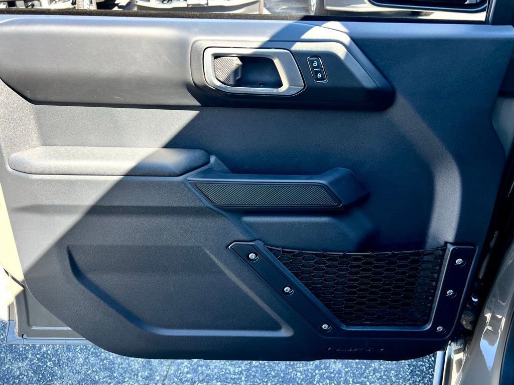 New 2025 Ford Bronco Badlands image 13