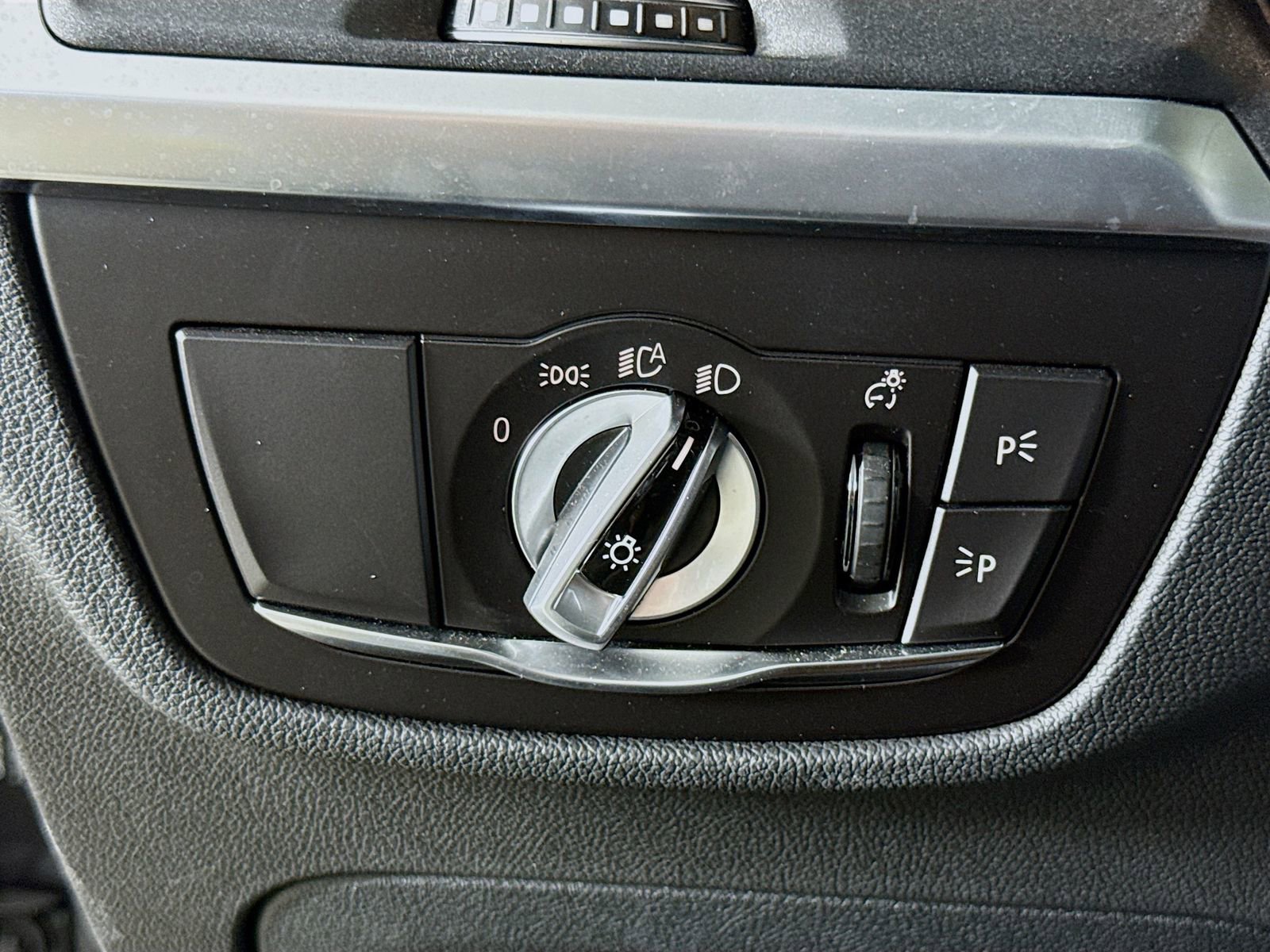 Certified 2023 BMW X3 sDrive30i w/ Premium Package image 10