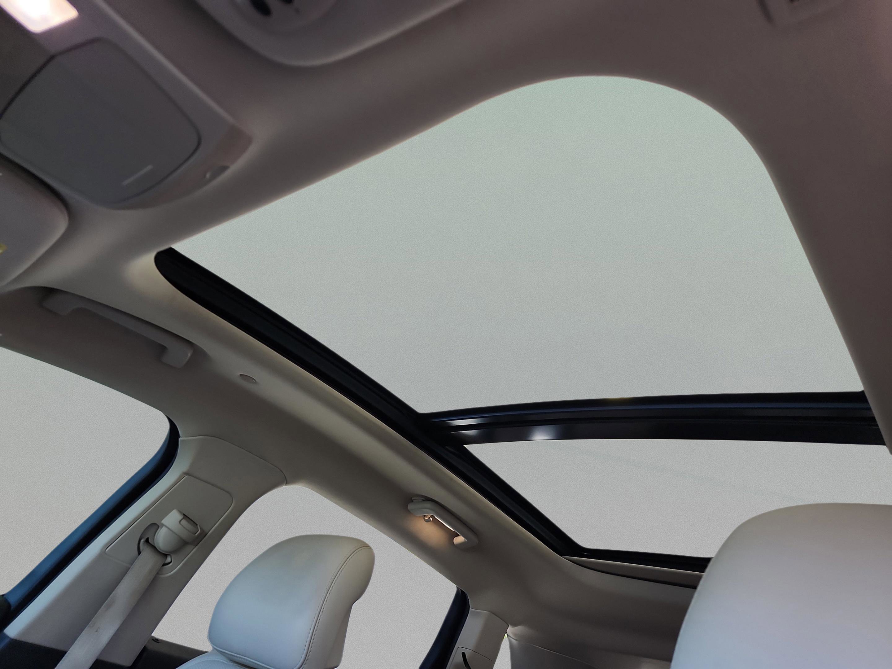 Used 2019 Lincoln Nautilus Reserve image 33