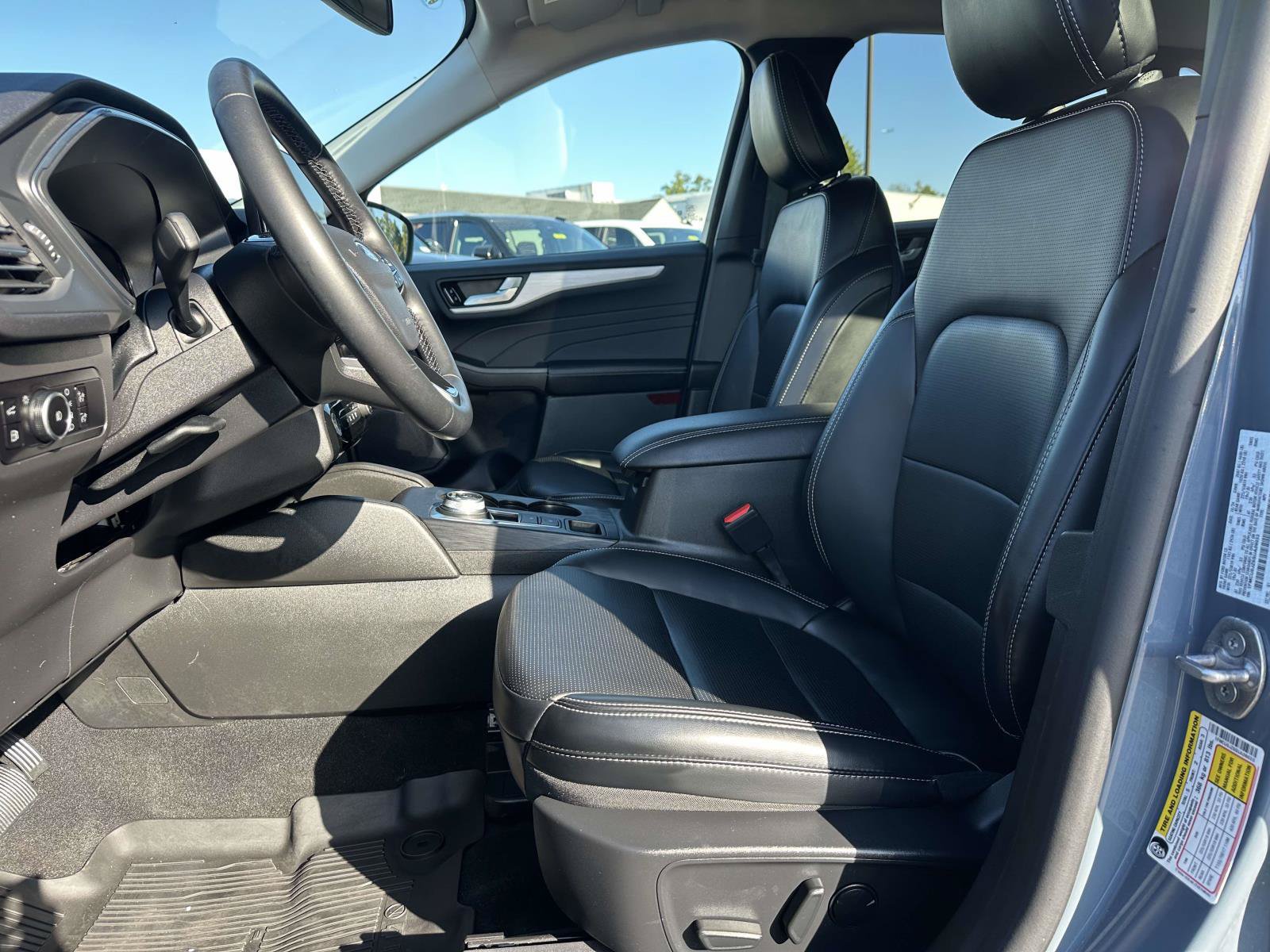 Used 2025 Ford Escape Platinum FWD image 22