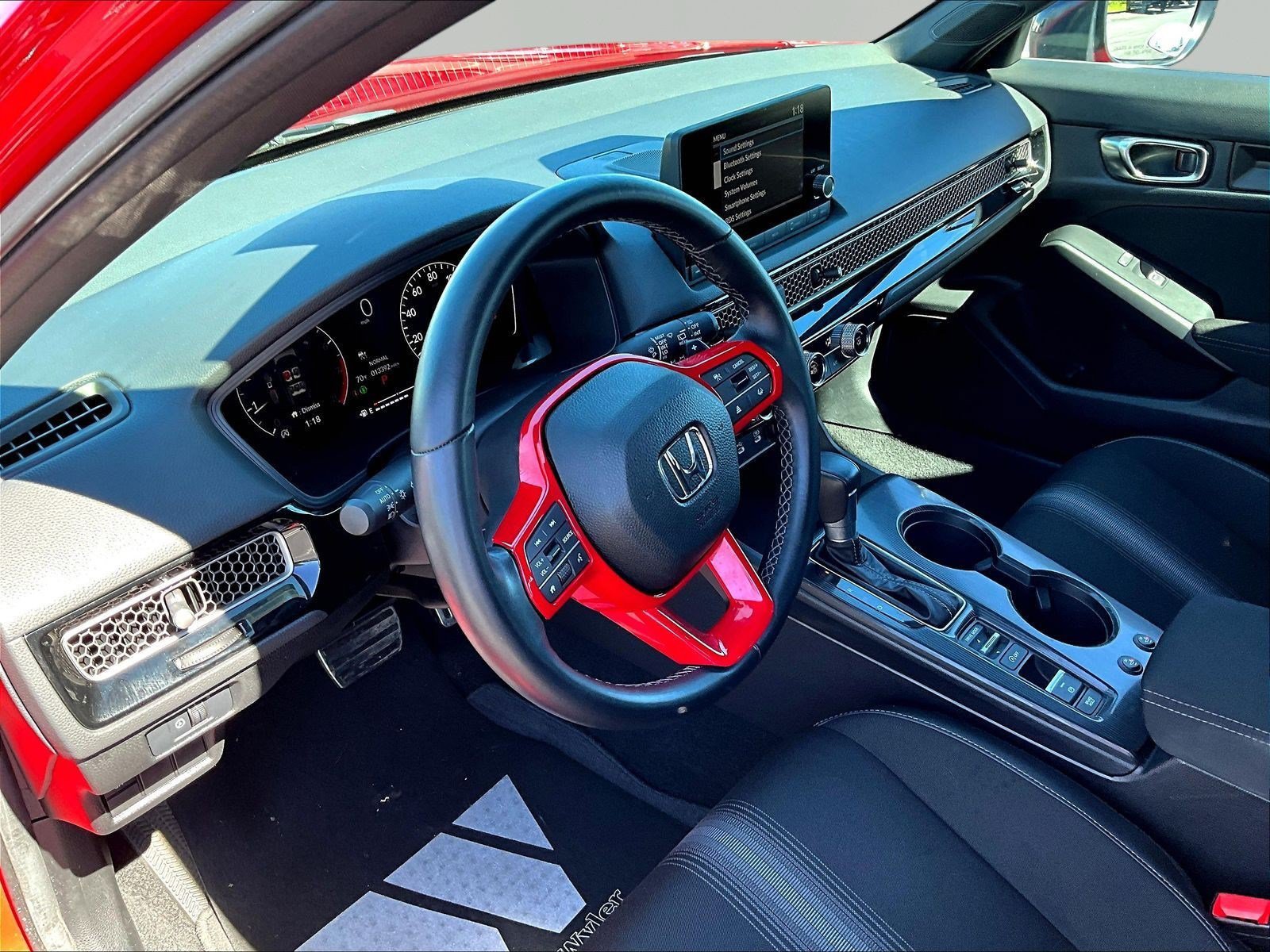 Used 2025 Honda Civic Sport image 16