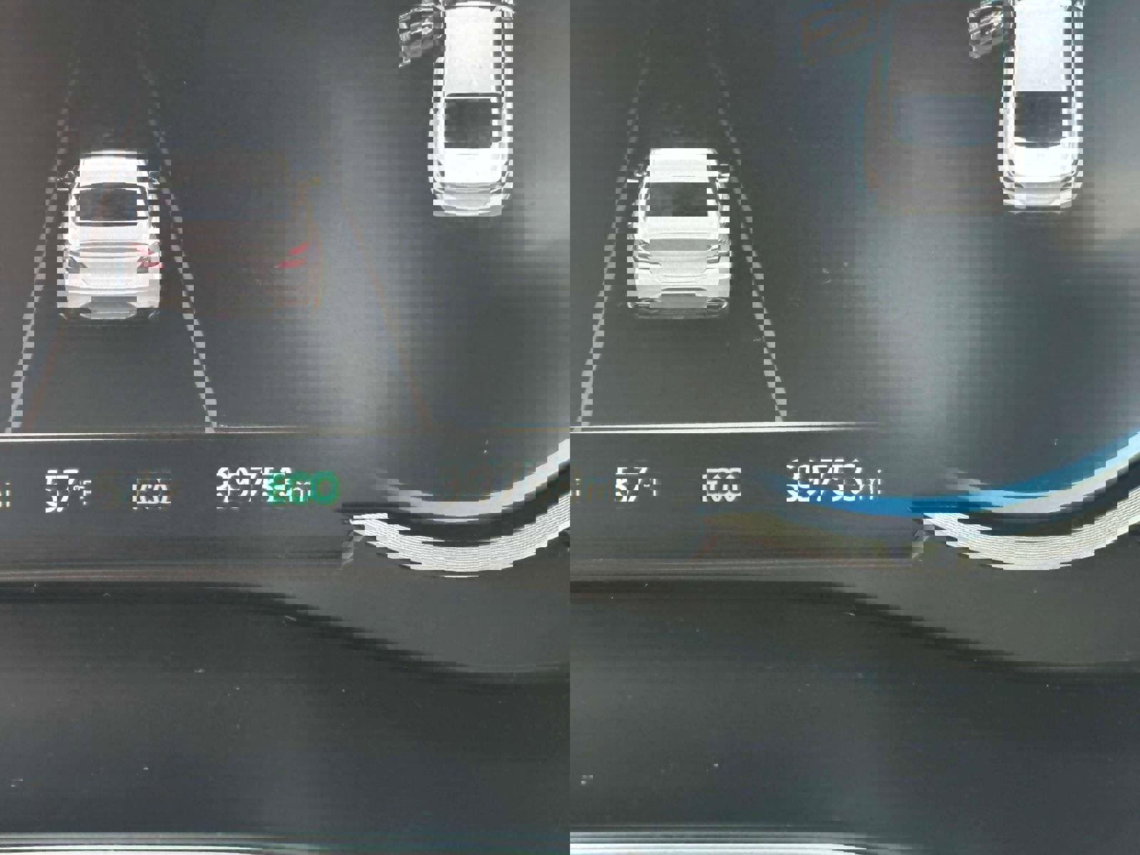 Used 2024 Genesis G70 2.5T image 25