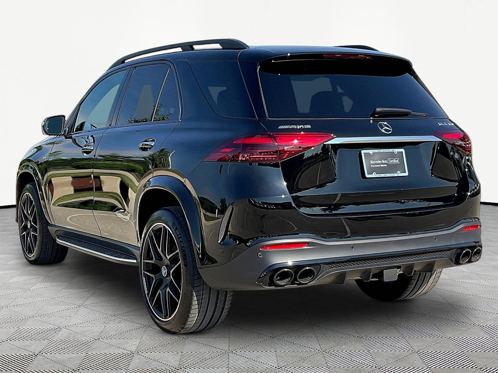 Certified 2024 Mercedes-Benz GLE 53 AMG 4MATIC image 4