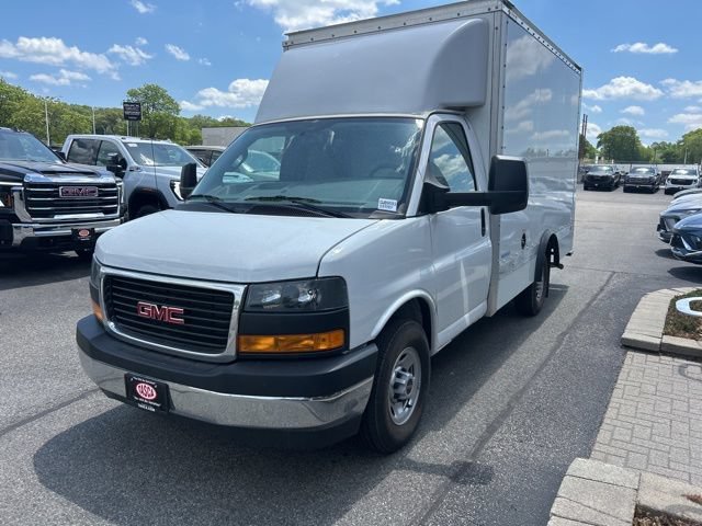 New 2024 GMC Savana 3500 w/ Power Convenience Package RWD image 7